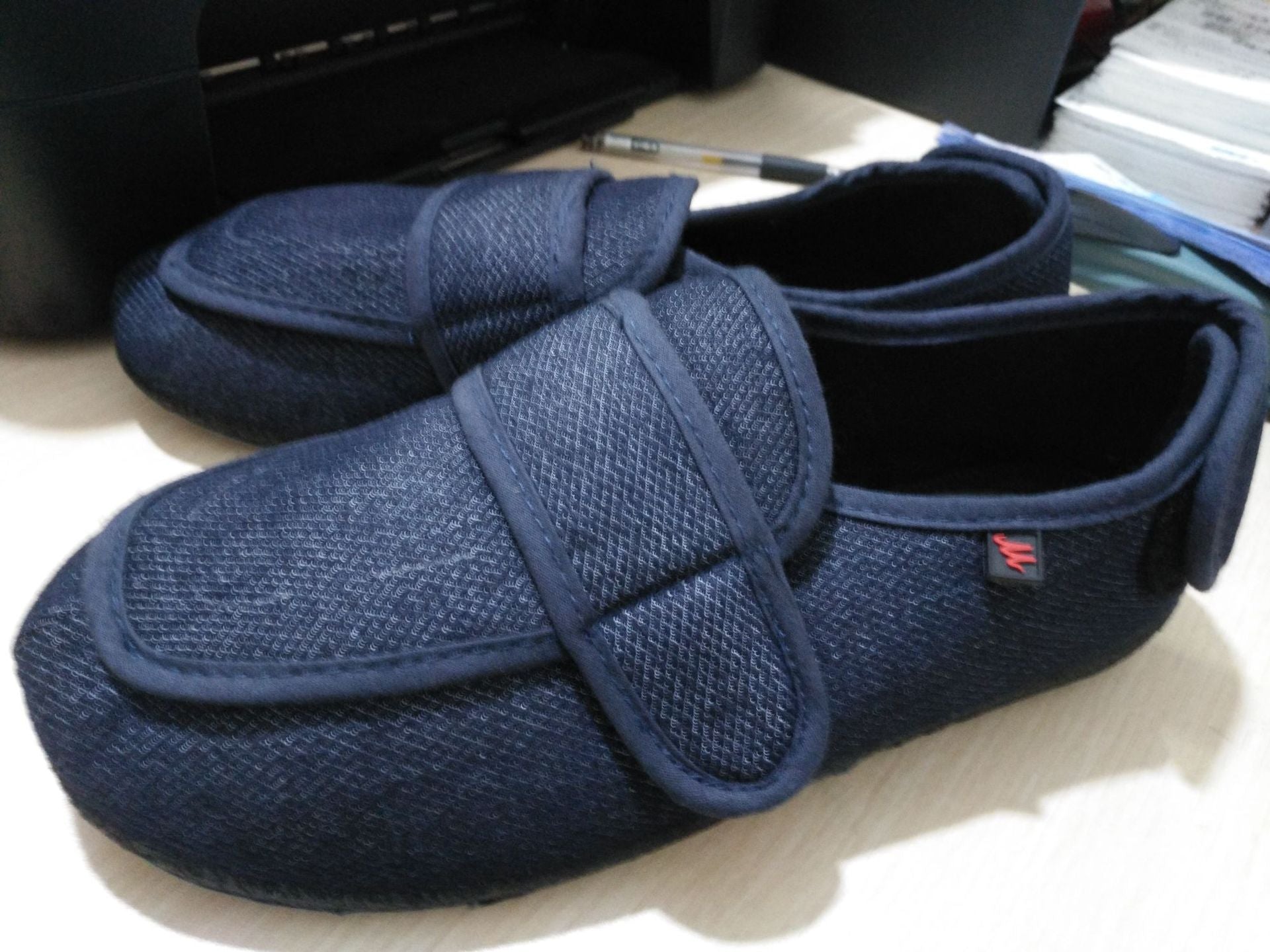 Adjustable Slip-On Shoes for Wider Feet - LessBarriers